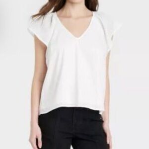 Universal Thread White V-Neck Blouse